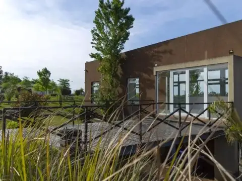 Terreno en Venta en Los Juncos, USD 24.900