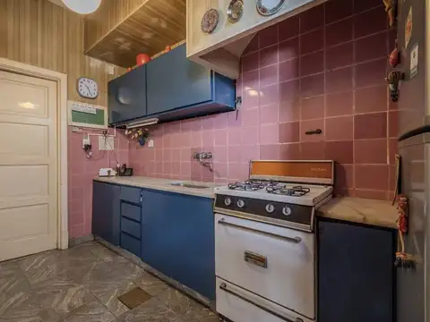 VENTA CASA 4 AMB CON COCHERA BARRIO CHAUVIN