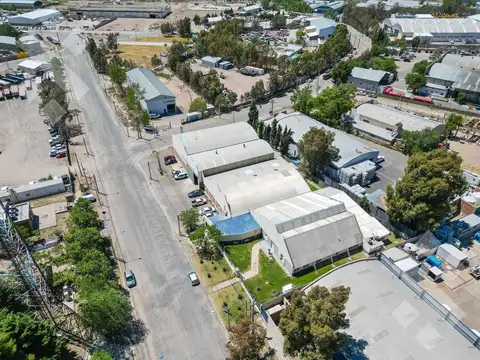 ALQUILER - BASE INDUSTRIAL (excelente ubicación) - Parque Industrial Este, Neuquén.