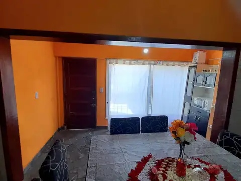 Depto Tipo Casa en Venta con 1 cocheras