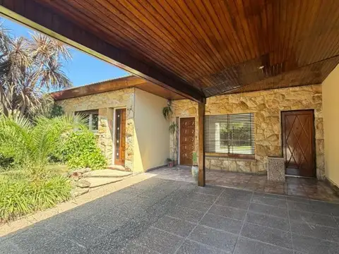 Casa en Venta con 1 cochera