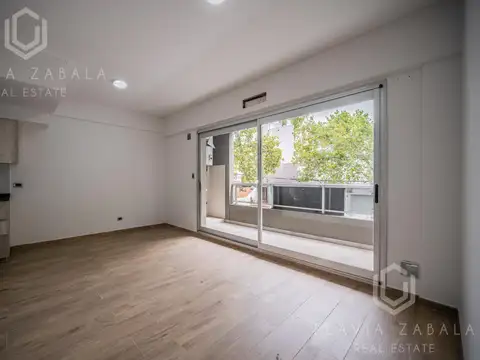 Venta departamento dos ambientes a estrenar con balcón corrido en San Martín