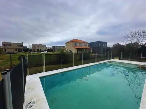 VENTA CASA 05 AMBIENTES PUERTOS DEL LAGO - CEIBO