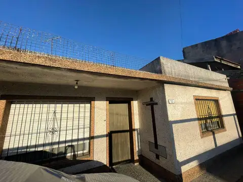Casa 4 ambientes en venta en Itzuaingo