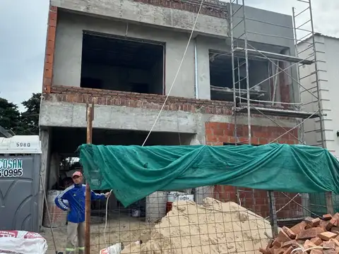 Brisanova Pueblo Esther 1
