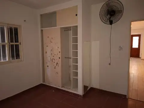 CASA 5 AMBIENTES EN VENTA EN GLEW