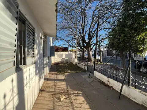 VENTA CASA A REFACCIONAR 2 DORMITORIOS CORDOBA