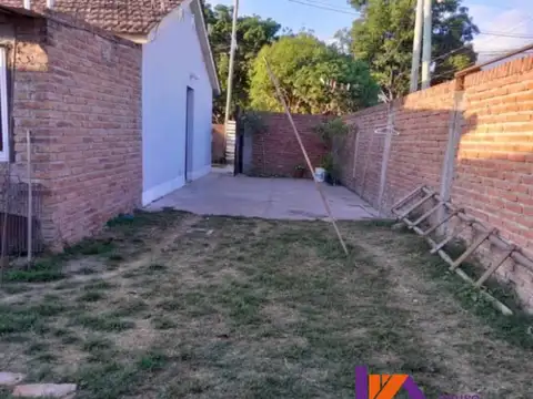 Casa 3 ambientes con 1 baño
