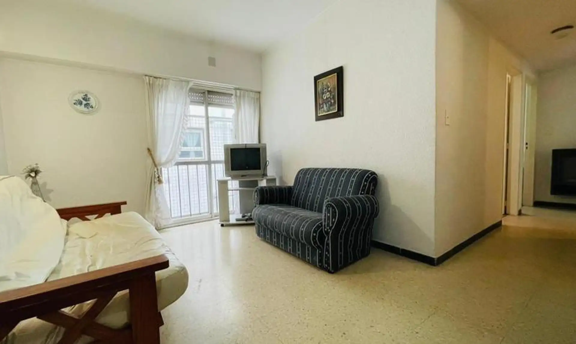 Departamento de cuatro ambientes al contrafrente
