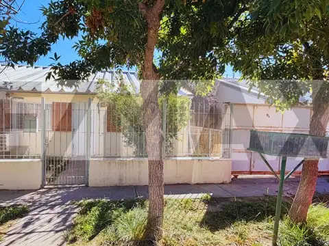 VENTA EXCLUSIVA CASA DE PLAN CON AMPLIACION 