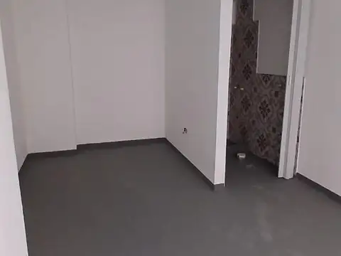 Av Chiclana 2800, Piso 1