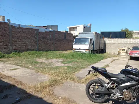 Galpon 350 Mtrs.2 Cubiertos, mas 252 libres salida a dos calles