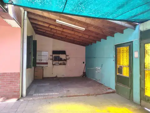 Casa 4 ambientes con 1 baño