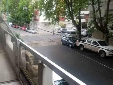 DEPARTAMENTO DE 1 AMB A LA CALLE CON BALCON