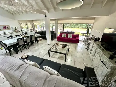 Casa en Venta en Francisco Álvarez, USD 350.000