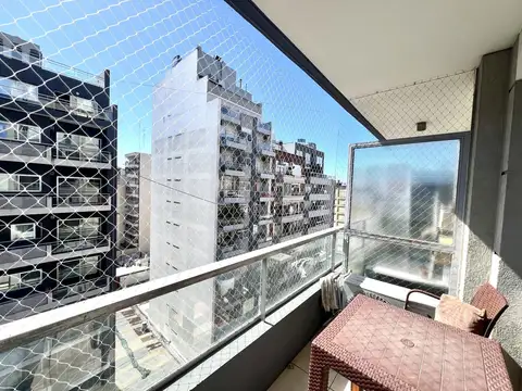 Venta monoambiente con balcón, Belgrano - Piso alto, sol - Apto crédito y apto profesional