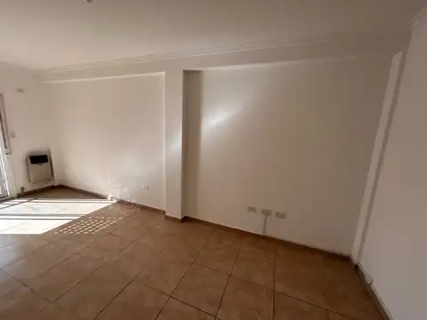 SAENZ PEÑA  2 AMBIENTES  CON BALCON AL contra frente  , SUM Y LAVADERO,   con renta