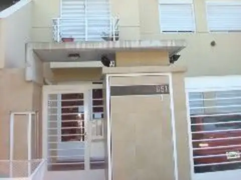 SAENZ PEÑA  2 AMBIENTES  CON BALCON AL contra frente  , SUM Y LAVADERO,   con renta
