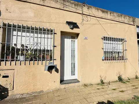 P.H a 15 cuadras de la estacion de S.A. de Padua