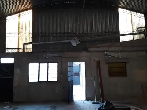 Terreno en Venta en Villa Luzuriaga, USD 160.000