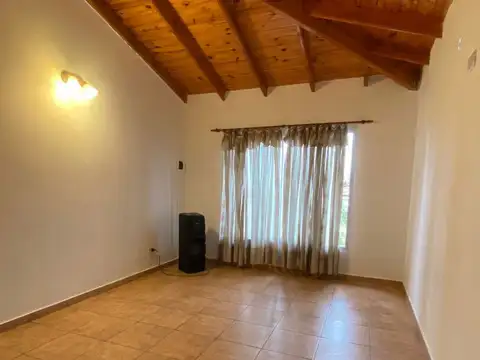 Departamento en Alquiler en El Palomar, $ 420.000