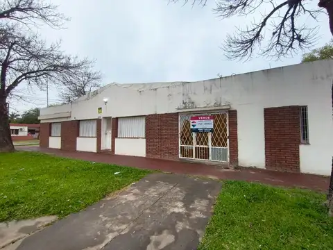 Almirante Brown 2300