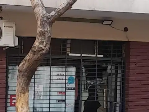 Local en Venta Via Pública