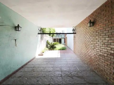CASA 4 AMB VENTA PATIO TERRAZA COCHERA SAN JUSTO