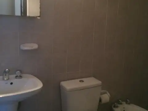 DEPTO 2 AMB TIPO DUPLEX CON COCHERA CUBIERTA APTO CREDITO!