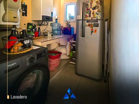 Casa 4 ambientes con 2 baños