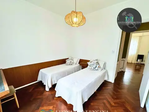 Rivadavia 2400, Piso 10