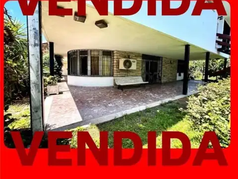 CASAS - CHALET - LA LUCILA - MEDIO, GRAN BS. AS. NORTE