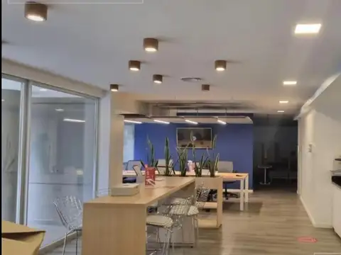 Oficina 6 ambientes con 6 baños