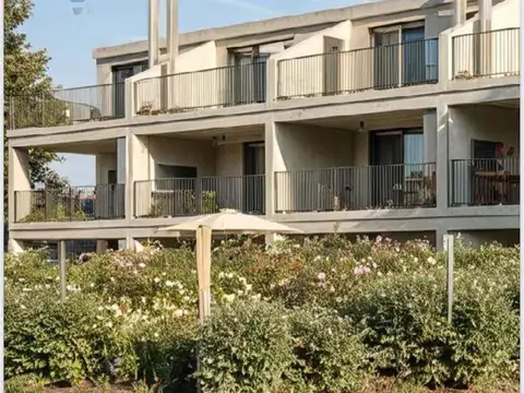 VENTA DUPLEX 4 AMB CON JARDIN PROPIO EN BENAVIDEZ