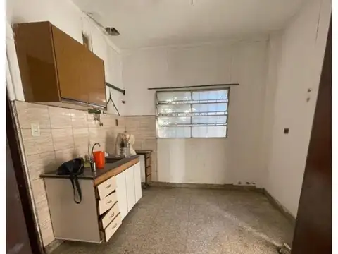 Casa 2 ambientes con 2 baños