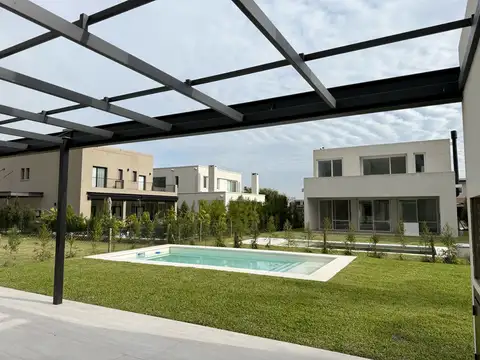Casa en Venta de 5 dormitorios