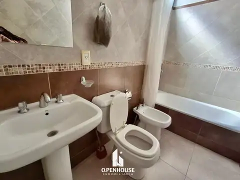 Departamento en Alquiler con 1 cocheras