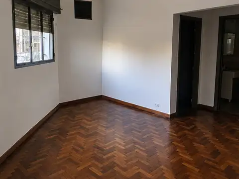 Depto Tipo Casa en Alquiler de 3 ambientes