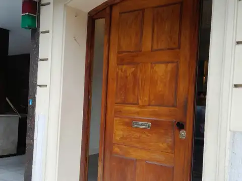 Azcuénaga 1500, Piso 7