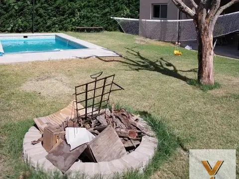 Casa en venta - 3 Dormitorios 3 Baños - Berazategui