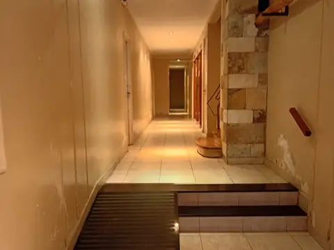 Brown y Sarmiento , Piso 4