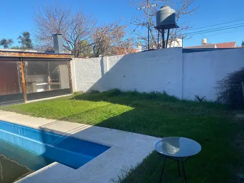 Casa 4 ambientes con 3 baños