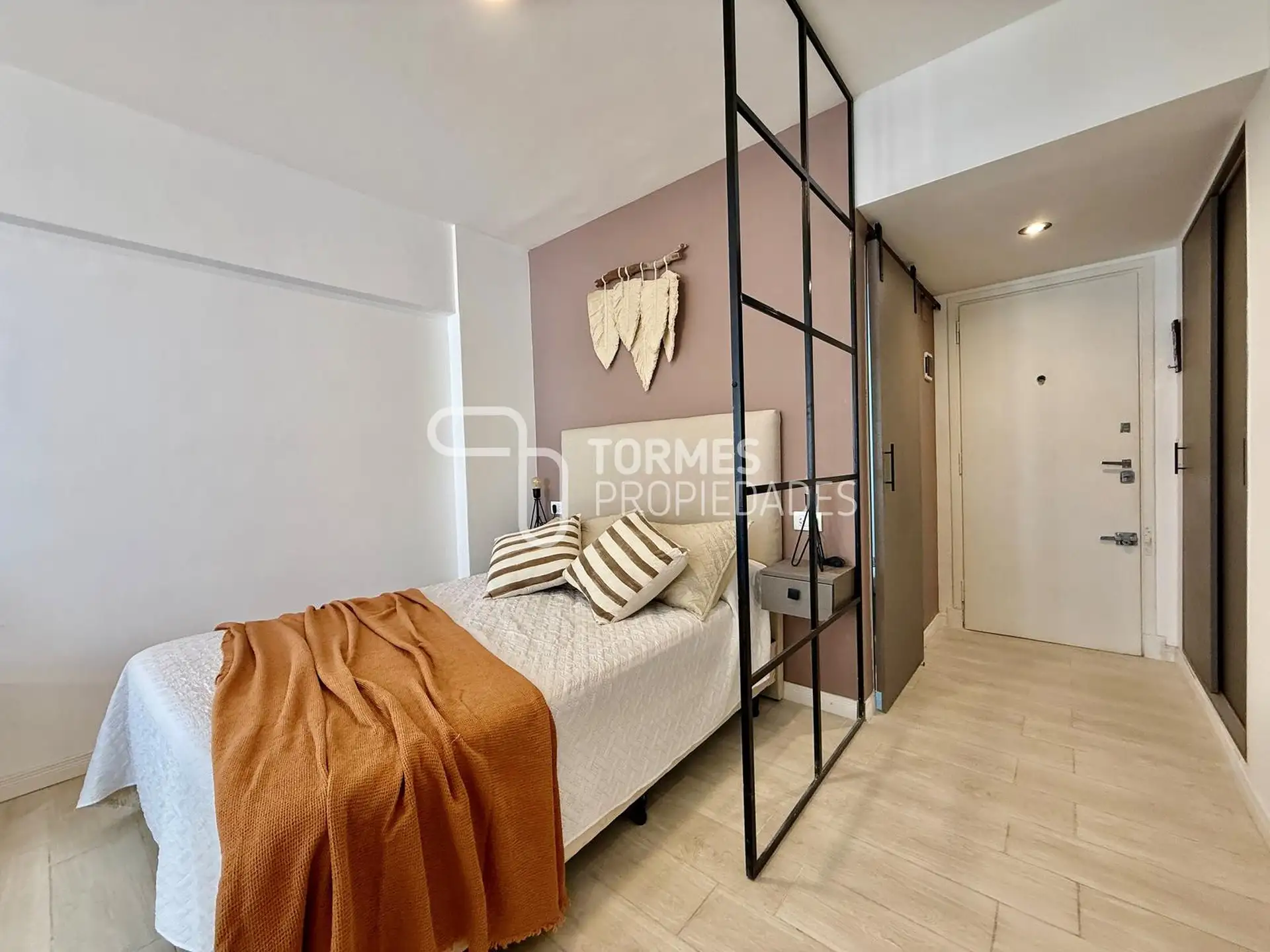 Depto 1 amb, 29m² con balcón en Paseo Aldrey
