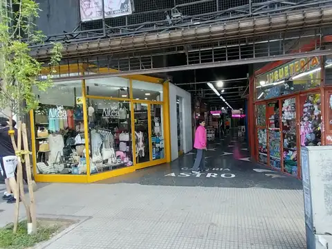 Avenida Rivadavia 5400, Piso PB