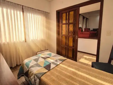 Casa en Venta en Bernal Oeste, USD 172.000