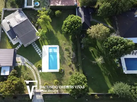VENTA - CASA QUINTA - PISCINA - GARAGE - FRANCISCO ÁLVAREZ