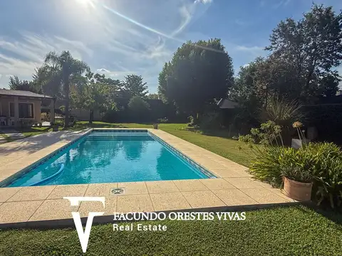 VENTA - CASA QUINTA - PISCINA - GARAGE - FRANCISCO ÁLVAREZ