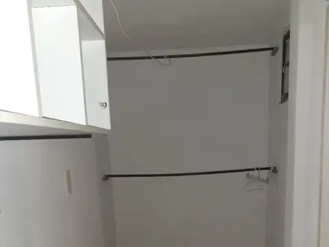 Comandante Espora 700