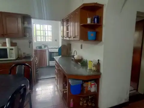 Casa 5 ambientes con 3 baños