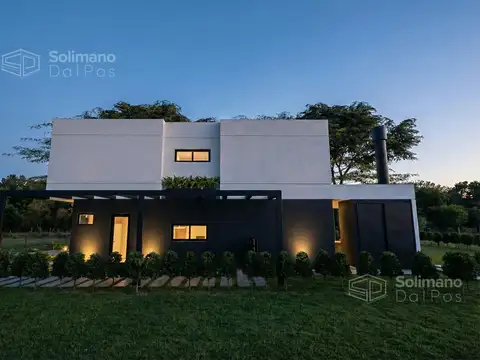Casa 6 ambientes con 3 baños